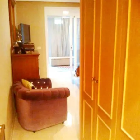 Spacious In 165 M² With Shared Pool